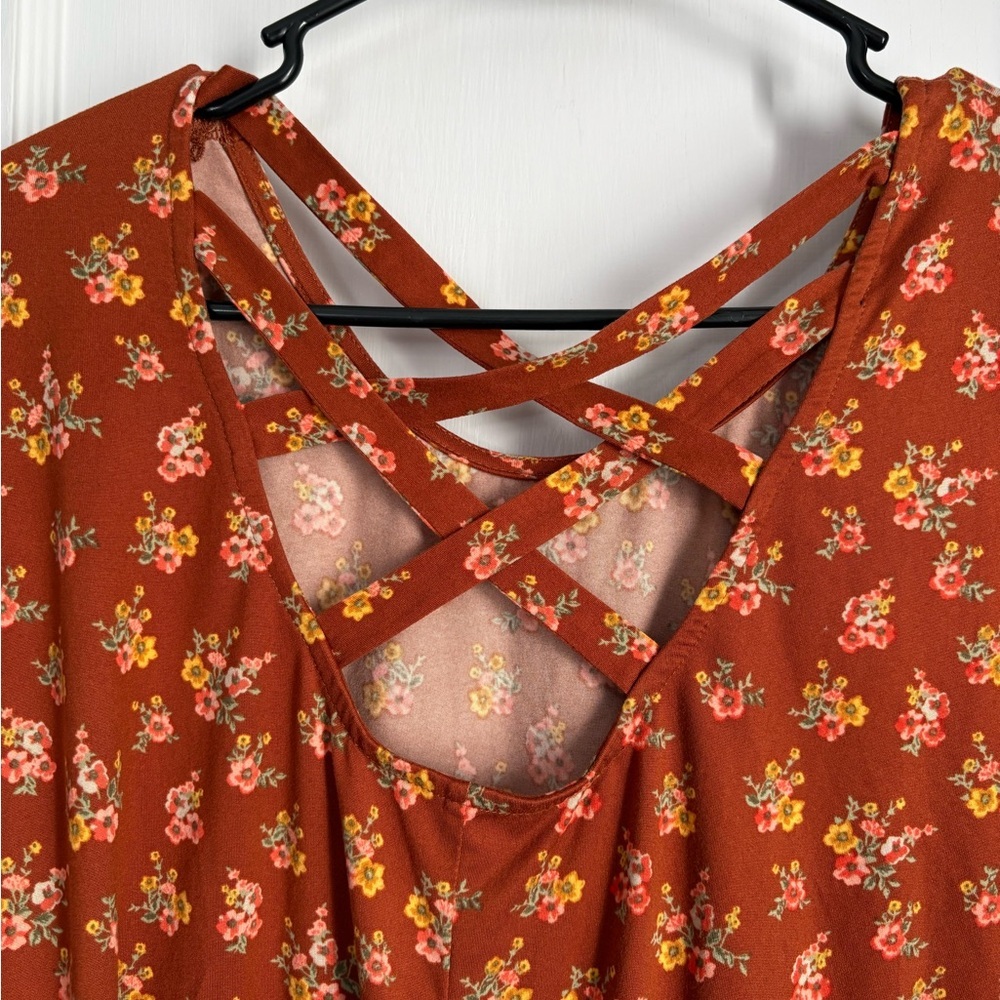 NWT Jr. Iz Byer Rust Floral Front Tie Criss Cross Back Pullover, Sz: XL - Picture 6 of 8